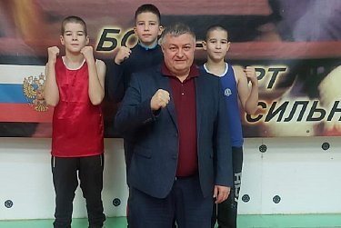 За теннисным столом – ветераны